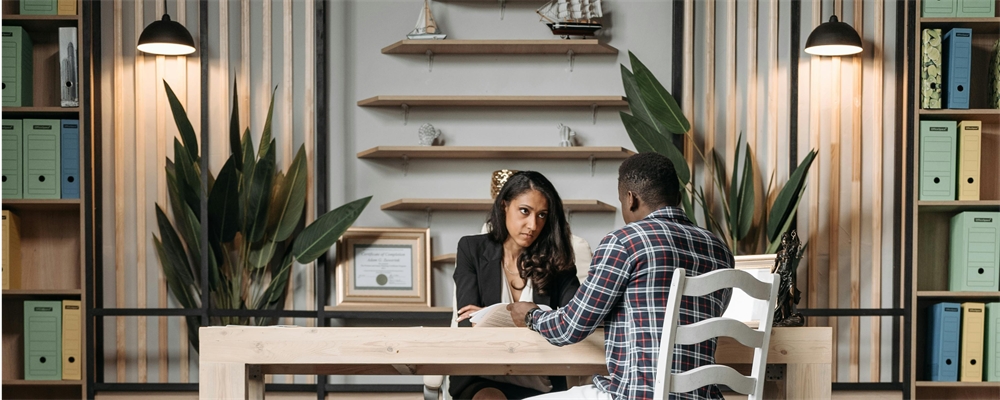 bijeenkomen om een duo diploma te laten legaliseren